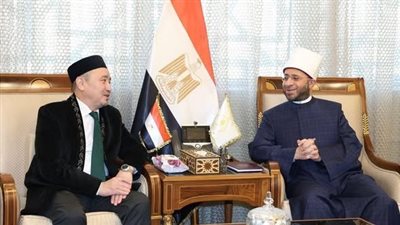 وزير الأوقاف يستقبل نائب رئيس الجامعة المصرية للثقافة الإسلامية بكازاخستان والسفير