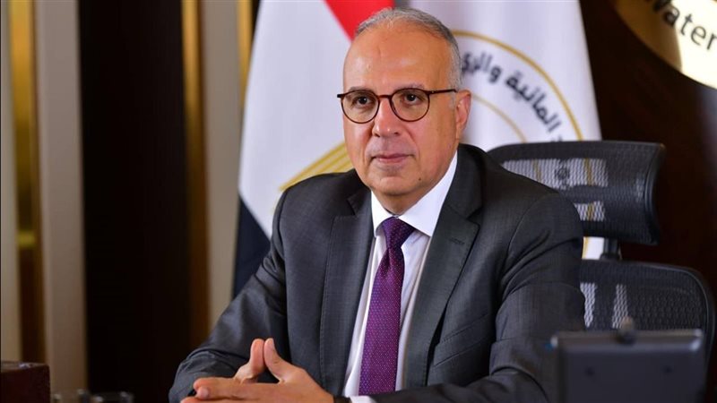 وزير الموارد المائية والري