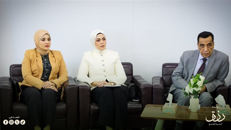 جانب من الندوة 