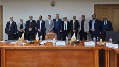  مباحثات موسعة مع وفد روماني لتعزيز صادرات الأثاث المصري وفتح أسواق جديدة
