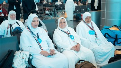 مصر للطيران تدشن جسرًا جويًا لنقل 5 آلاف حاج إلى الأراضي المقدسة بـ23 رحلة