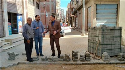 استمرار أعمال تركيب الإنترلوك بسيدي سالم ضمن مشروعات الخطة الاستثمارية|صور 