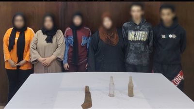 خلافات مصاهرة تتحول لمعركة دامية بالمرج.. سلاح وزجاجات في مشاجرة سيدات وشباب 
