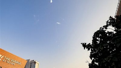 الإمارات تعلن التصدي لهجوم صاروخي ومسيرات إيرانية