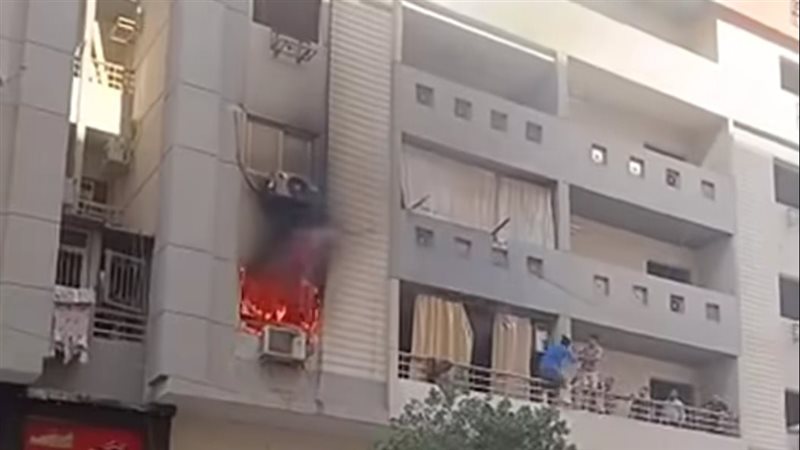 لحظة اشتعال النيران 