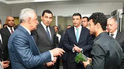 وزراء الإنتاج الحربي والرياضة والصناعة يتفقدون 