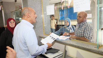 محافظ السويس يتفقد المركز التكنولوجي بحي الأربعين ويتابع ملفات التصالح