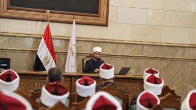 وزير الأوقاف يجتمع بمديري المديريات بمسجد مصر بالعاصمة الجديدة 