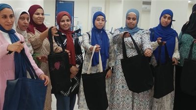 القومي للمرأة يدرب 15 سيدة على الخياطة بالأطاولة لتمكينهن اقتصاديا بأسيوط 
