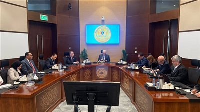 الحكومة تبحث مع البنك الدولي تطوير إدارة الاستثمارات العامة والشركات المملوكة للدولة
