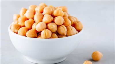 اليوم العالمي للحمص.. طبق شرقي بسيط أصبح أيقونة عالمية للطعام الصحي