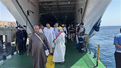 السياحة والآثار: استمرار رحلات الحج السياحي البري إلى الأراضي المقدسة عبر ميناء نويبع