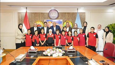 محافظ مطروح يشيد بإبداعات طلاب المدرسة اليابانية كجيل واعد