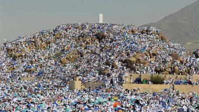 تجهيزات متميزة بمخيمات الحج السياحي.. وتكييفات حديثة لخدمة الحجاج 
