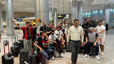 جماهير اتحاد العاصمة تصل القاهرة لمؤازرة الفريق أمام الزمالك في نهائي الكونفدرالية