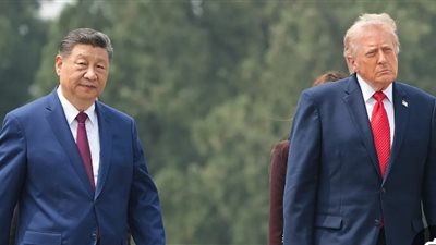 ترامب: شي جين تعهد بعدم تزويد إيران بمعدات عسكرية والصين تريد بقاء مضيق هرمز مفتوحًا