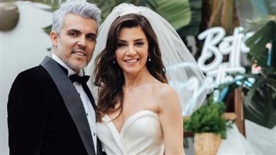 نجمة “الأوراق المتساقطة” تترقب مولودها الأول بعمر 44 عاماً