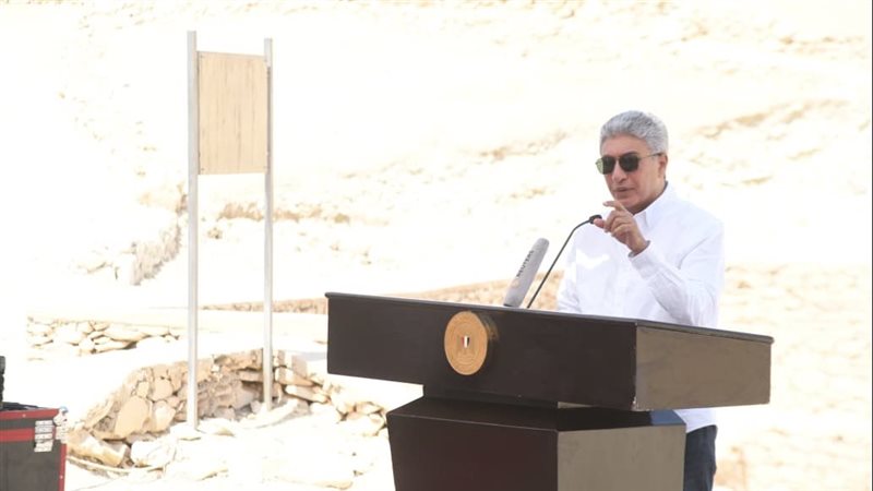 وزير السياحة