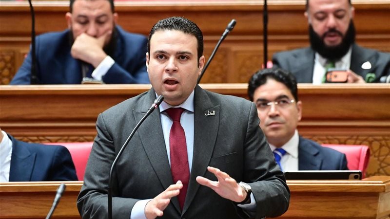 عبد المنعم إمام 