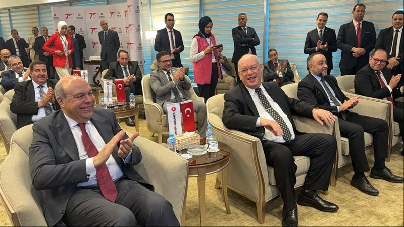  وزير الطيران