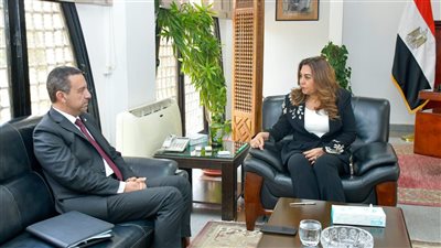  قبل عيد الأضحى.. وزيرة التنمية المحلية تتابع مع محافظ المنوفية مشروعات الخطة الاستثمارية