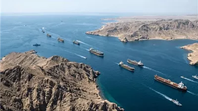 بلومبرج: توقف حركة العبور في مضيق هرمز صباح الأحد يثير المخاوف بشأن إمدادات الطاقة