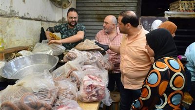 ضبط 750 كيلو لحوم فاسدة خلال حملات تموينية ببورسعيد
