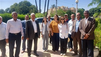  التنمية المحلية والبيئة والوكالة الإسبانية للتعاون الدولي تبحثان تنفيذ مشروعات بيئية بمصانع سكر قوص