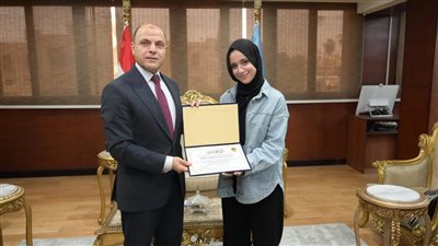 منحة كاملة.. الغربية تحتفي بإنجاز عالمي لطالبة مصرية حصدت فضية الروبوتات الدولية
