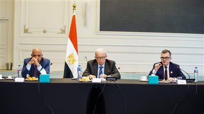 وزير التخطيط يتشاور مع مجموعة البنك الدولي لدراسة تمويل البنية التحتية بمصر