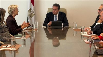 وزير الصحة يبحث مع نوفارتس وباير تعزيز صحة القلب في مصر