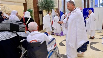 خلية نحل في الأراضي المقدسة.. كيف تدار رحلة الحجاج هذا العام؟