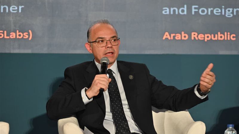 وزير الاستثمار 