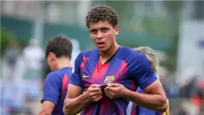 العجيزي: حمزة عبد الكريم أبهر برشلونة وحسام حسن سيمنحه الفرصة الذهبية في كأس العالم