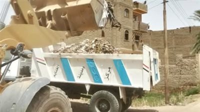 رفع 50 طن قمامة ومخلفات خلال حملات نظافة مكثفة بمركز الغنايم بأسيوط