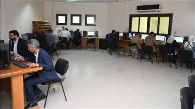 محافظ الفيوم يتابع أعمال اختبارات المتقدمين لوظائف القيادات المحلية الجديدة