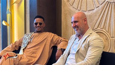 محمد رمضان يخطف الأنظار بالجلباب الصعيدي خلال افتتاح «أسد» في العراق