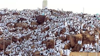 هل تبيع نصف منزلك لأداء الحج؟ عالم أزهري يوضح الأولويات الشرعية