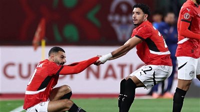 صلاح ومرموش وهيثم حسن وحمزة عبد الكريم ينضمون لمعسكر منتخب مصر 26 مايو