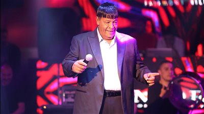 شاهد.. عبدالباسط حمودة في حفل جماهيري كامل العدد