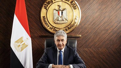 لاستقبال الكسوف الكلي.. وزير السياحة يصدر قراراً بتشكيل لجنة للتجهيز لتنظيم الفعاليات 