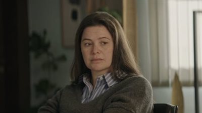 يسرا اللوزي تروي كواليس الأمومة ومعاناة ابنتها مع ضعف السمع في «لينا كلام تاني»