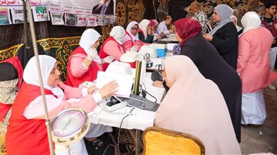  علاج مجاني لـ2000 حالة.. إقبال واسع على قافلة الجبهة الوطنية بالغربية