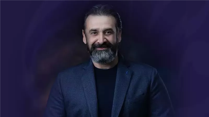 كريم عبد العزيز