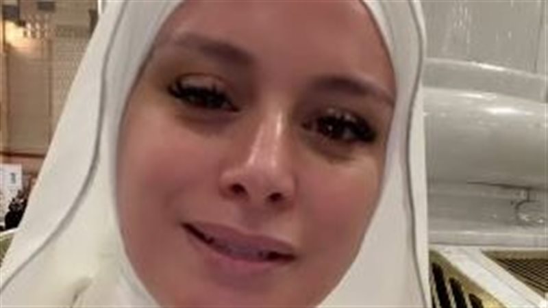 الإعلامية لمياء فهمي عبد الحميد