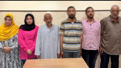 زوج يسب زوجته يفتح باب مشاجرة عائلية بدمنهور..وضبط الطرفين بسبب خلافات المصاهرة