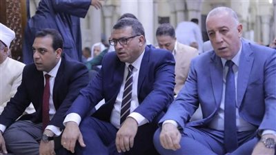 بحضور الآلاف.. محافظ قنا يؤدي صلاة عيد الأضحى المبارك بمسجد عبدالرحيم القنائي