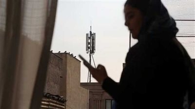 بعد عزلة استمرت 3 أشهر.. الإنترنت يعود تدريجيًا إلى إيران