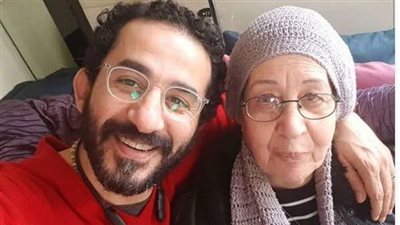 وفاة والدة الفنان أحمد حلمي .. وتشييع الجثمان من محافظة القليوبية