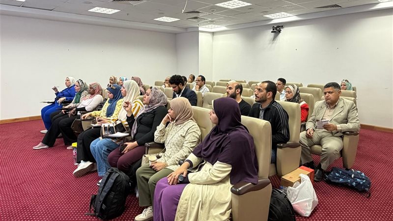  ورش عمل وبرامج تدريبية